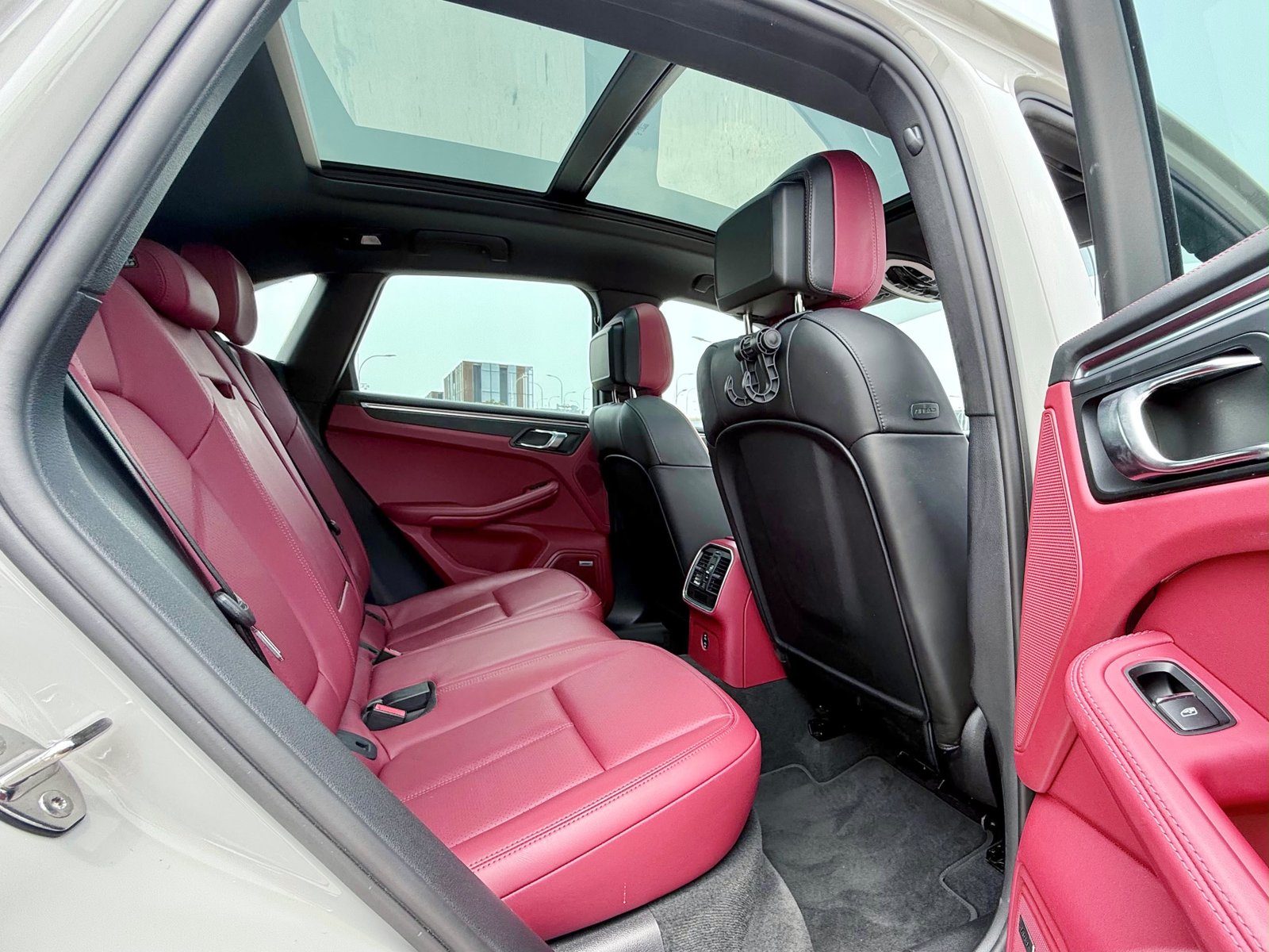 Porsche Macan photo 7